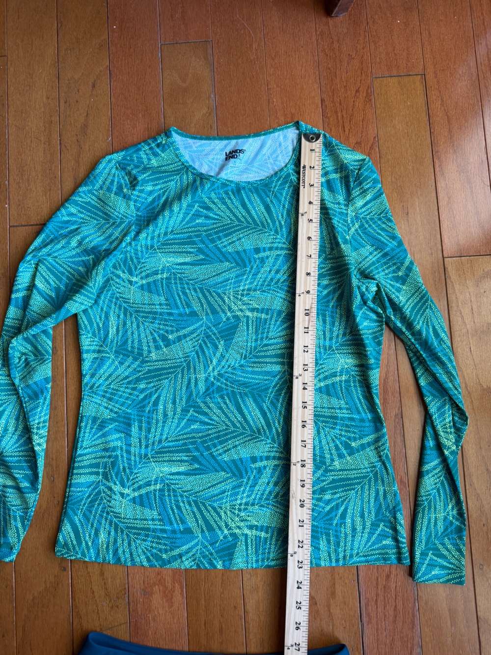 Lands End Women’s Swim Set Lined Shorts Long Sleeve Top Size Small UPF Modest - Picture 10 of 11